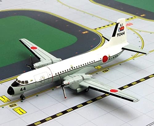 Amazon.co.jp: 全日空商事 1/200 YS-11 TYPE M-A 海上自衛隊 第61航空
